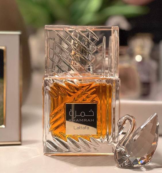 Perfume Khamrah +Caja + Perfumero