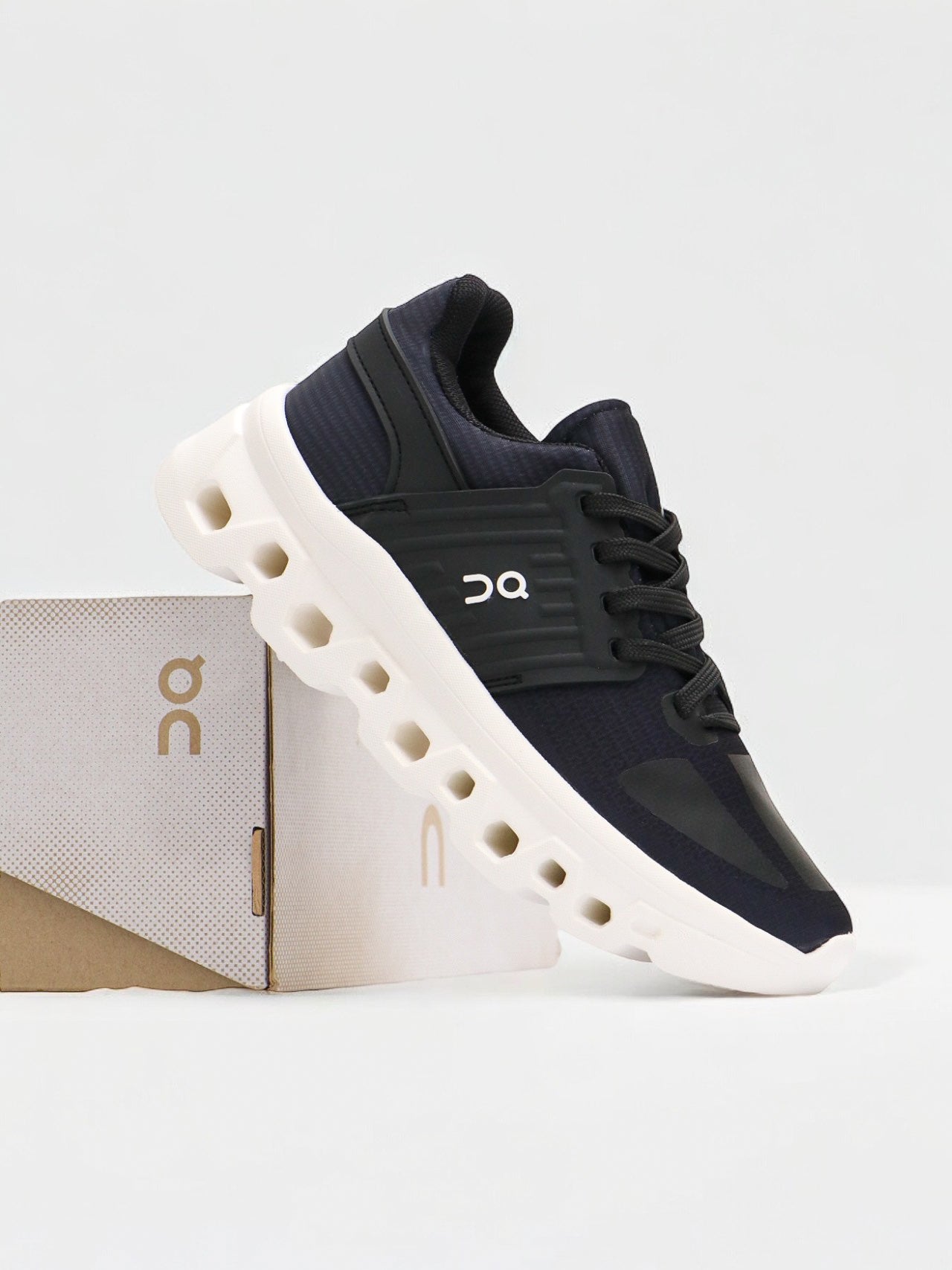 Tennis - On Running Cloudswift