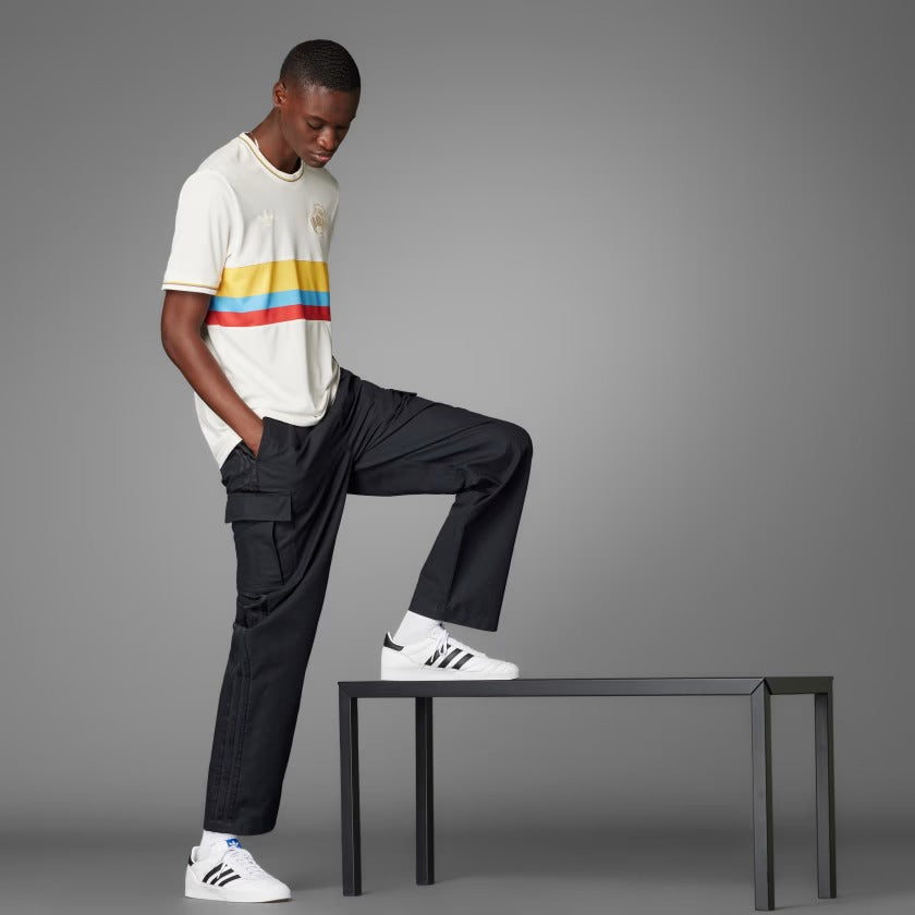 Combo Tricolor Unisex: Camiseta original de Colombia + gorra Adidas original. ¡Luce patria con estilo, para todos!